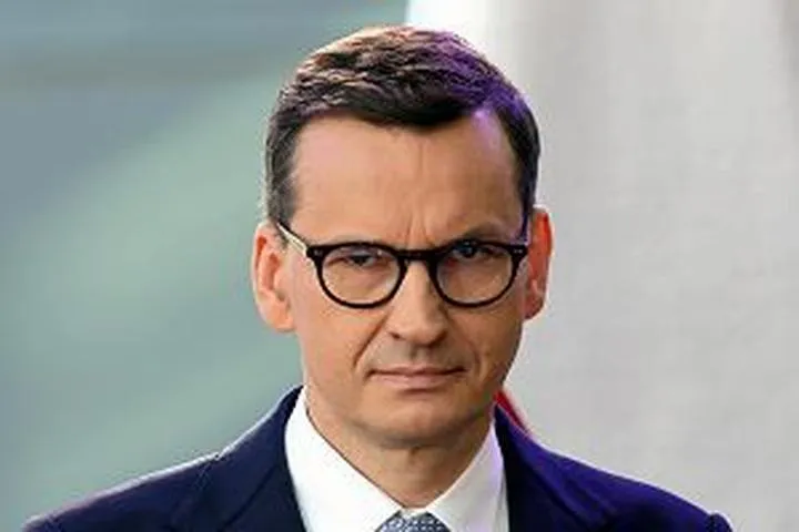 Ile lat ma premier Morawiecki? Odkrywamy tajemnice jego biografii