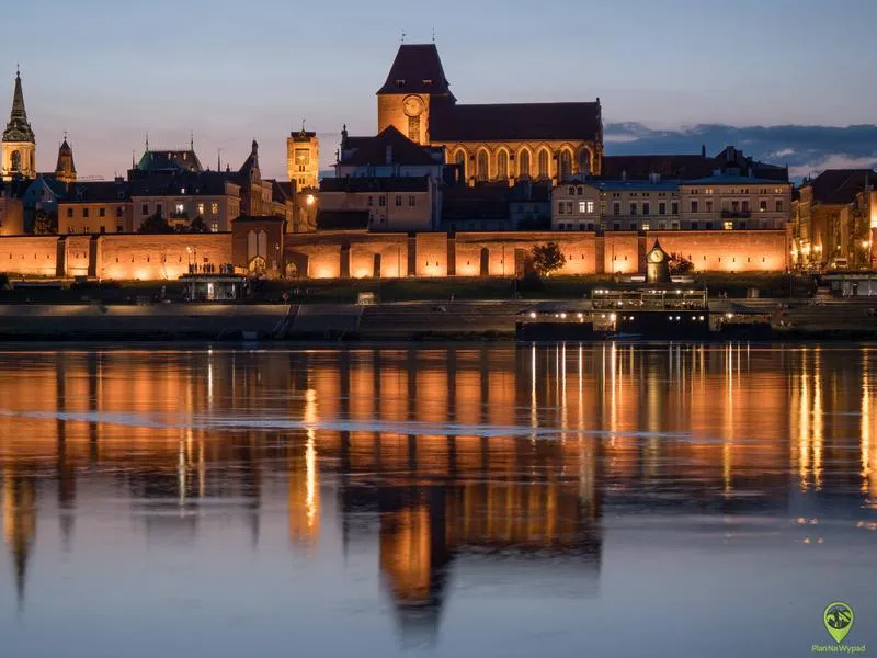Jaką partię reprezentuje prezydent Torunia? Oto odpowiedź!