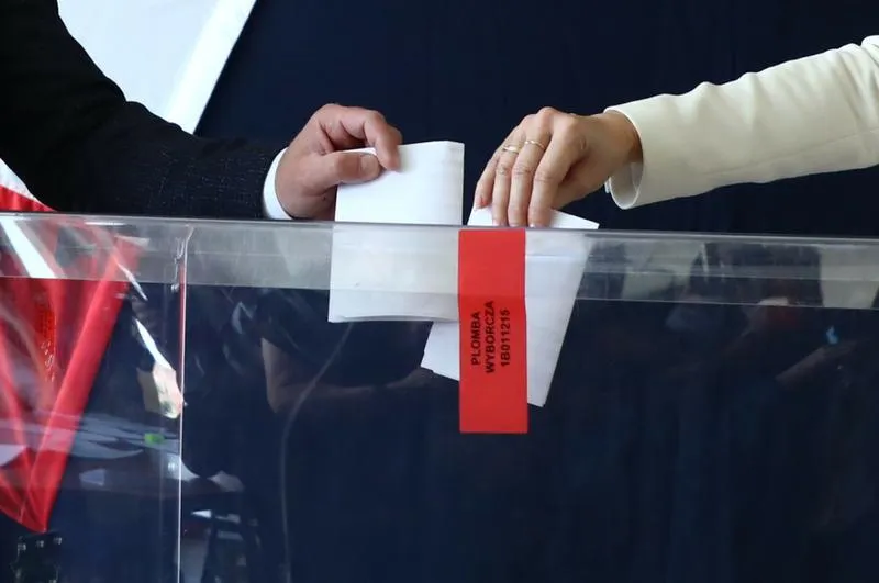 Kiedy wybory uznać za niedemokratyczne? Kluczowe zasady i kryteria