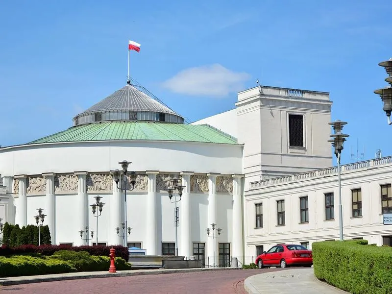 Ewolucja sejmu od średniowiecza do współczesności