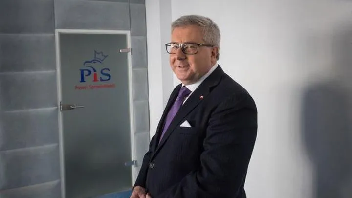 Uprawnienia do emerytury europosłów